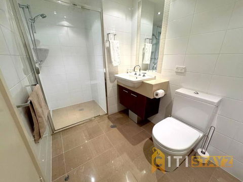 Pretty Penthouse - Close To ANU - Tourism Noosa 2