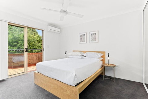 Pristine 2-Bed Near Marrickville Village - Tourism Noosa 2