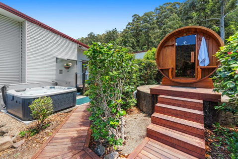 Private Luxury In The Mountains With Running Creek - Tourism Noosa 1