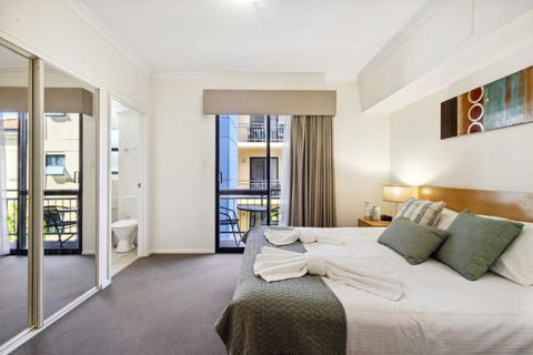 Prized Perth Retreat 1BDR - Tourism Noosa 2