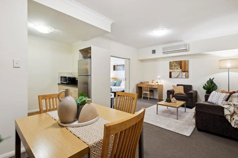 Prized Perth Retreat 1BDR - Tourism Noosa 3