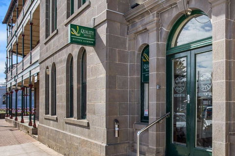 Quality Hotel Bentinck - Tourism Noosa 0