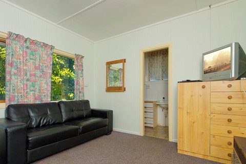 Rainbow Pines Tourist Caravan Park - Tourism Noosa 3