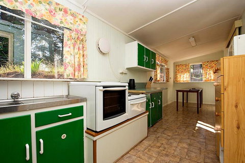 Rainbow Pines Tourist Caravan Park - Tourism Noosa 2