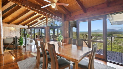 Rainforest Treehouse Sanctuary - With Ocean Views - Tourism Noosa 2