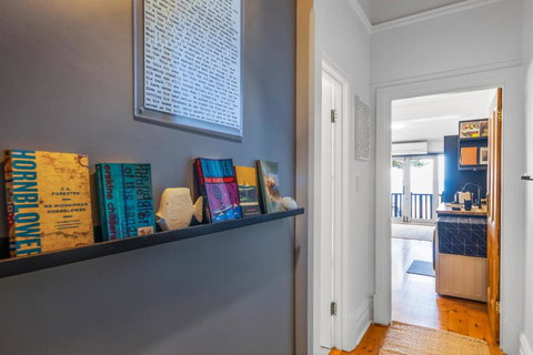 Rawsons Shack Beachfront Unit Suits Single Or Couple - Tourism Noosa 2