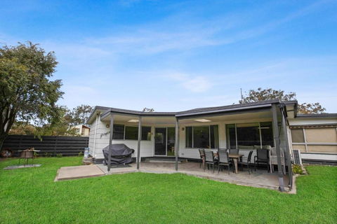 Raymond Island Retreat - Tourism Noosa 3