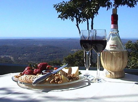 At Remingtons Private Cottages & Lodge - Tourism Noosa 1