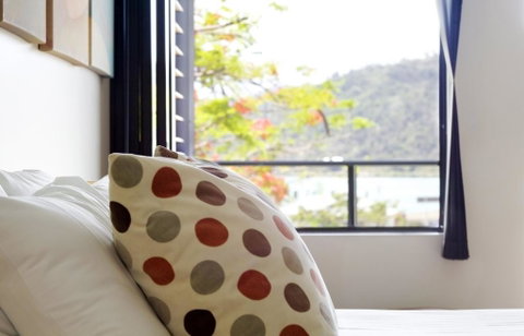At Waterfront Whitsunday Retreat - Adults Only - Tourism Noosa 2