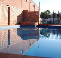 Australian Settlers Motor Inn - Tourism Noosa