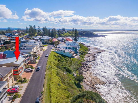 Avalon 1 - Overlooking Beautiful Convent Beach - Tourism Noosa 1