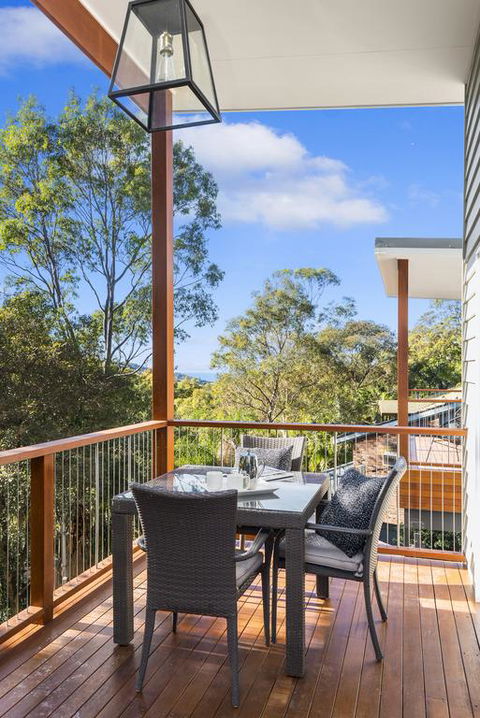 Avalon Tree House - Tourism Noosa 3
