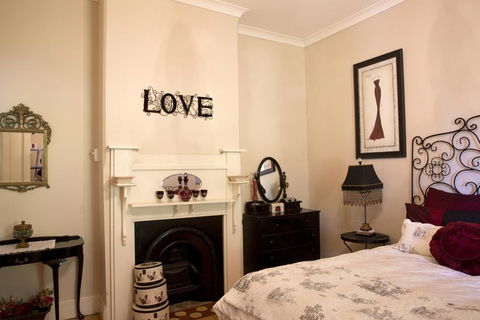 Azalea Cedar-Rose Barossa Valley Villa - Tourism Noosa 2