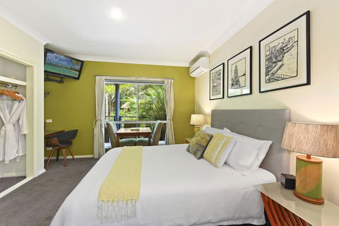 Azura Beach House B&B - Tourism Noosa 3
