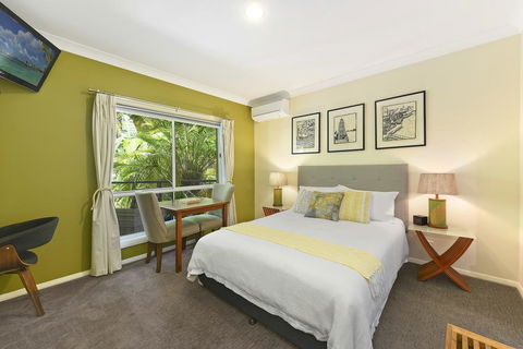 Azura Beach House B&B - Tourism Noosa 2