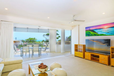 Azura Ocean View Holiday Apartment - Tourism Noosa 1