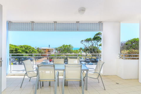 Azura Ocean View Holiday Apartment - Tourism Noosa 2