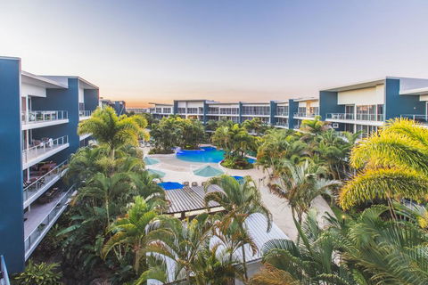 Azzura Greens Resort - Tourism Noosa 3