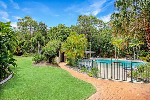 Baden 86 - Rainbow Shores, Walk To Beach, Top Floor, Air Conditioned Unit - Tourism Noosa 2