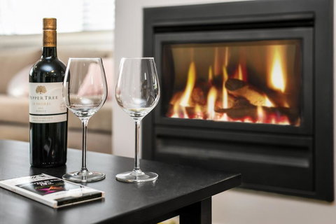 Baileys Retreat - Tourism Noosa 0