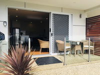 Balmoral Apartment Binalong Bay