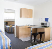 Bamboo Motor Inn - Tourism Noosa