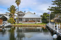 Bancroft Bay Frontage