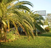 Banjos Overnight And Holiday Units - Tourism Noosa