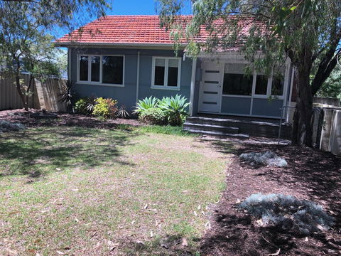 Barefoot Beach Cottage - Busselton - Tourism Noosa 0