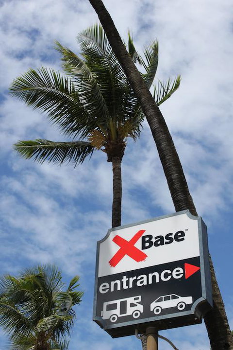 Base Airlie Beach - Tourism Noosa 3