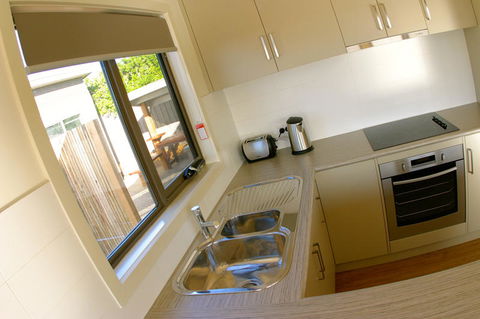 Bay Of Islands Apartments - Tourism Noosa 3