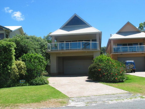 Bays Edge - Tourism Noosa 2