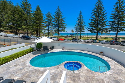 Bayview Apartments Rainbow Bay - Tourism Noosa 1