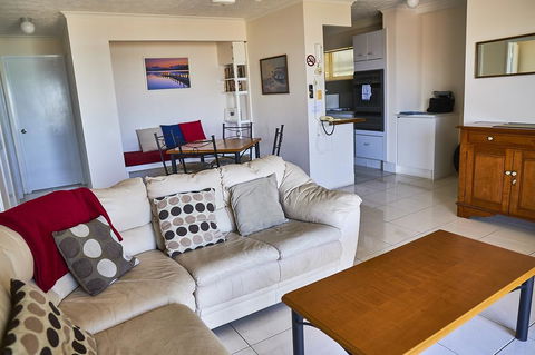 Bayview Beach Holiday Apartments - Tourism Noosa 2