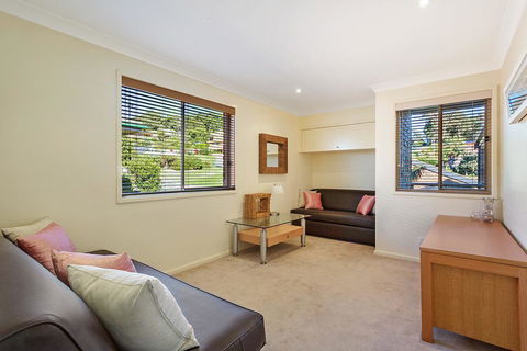 Beach Breakers Apartment - Stunning Views - Tourism Noosa 3