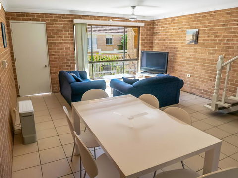 Beach Chalet 3 - Tourism Noosa 0