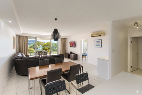 Beach Front Lagoon Lodge Apartments - Tourism Noosa 2