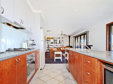 Beach House At Moana - Tourism Noosa 2