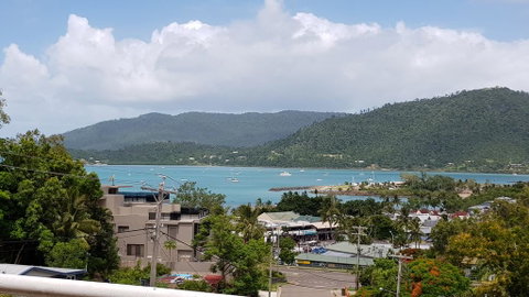 Beach House On Begley - Airlie Beach Central - Tourism Noosa 3