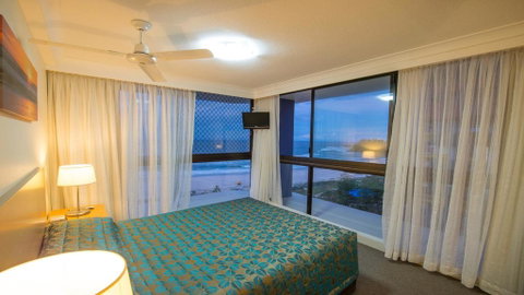 Beach House Seaside Resort - Tourism Noosa 3