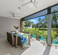 Beachfront Apartment with Ocean Views - Tourism Noosa