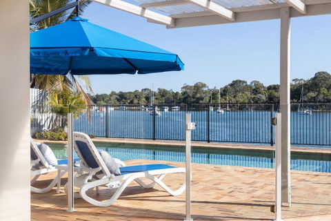 Riverfront With Jetty, Ideal For Families - Tourism Noosa 3