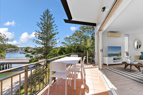 Riverfront 2 Bedroom Penthouse, Steps From Hastings Street - By Stay Noosa - Tourism Noosa 3
