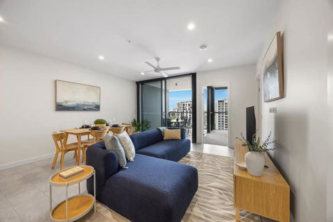 Rivello Apartments - Free Secure Car Park, 6km To City, Ferry Terminal, Eat Street, Rooftop Pool, Sauna, Portside Dinning - Tourism Noosa 2