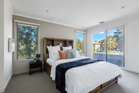 Ringtail Retreat - Contemporary Family Comforts - Tourism Noosa 2
