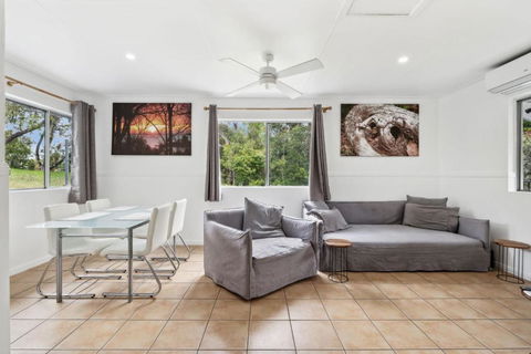 Red Rock Rest - Tourism Noosa 1
