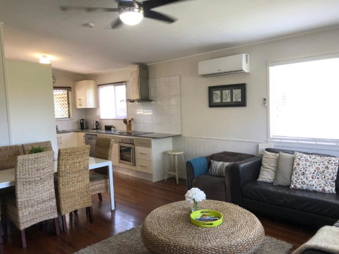 Redland BayBreeze - Tourism Noosa 0