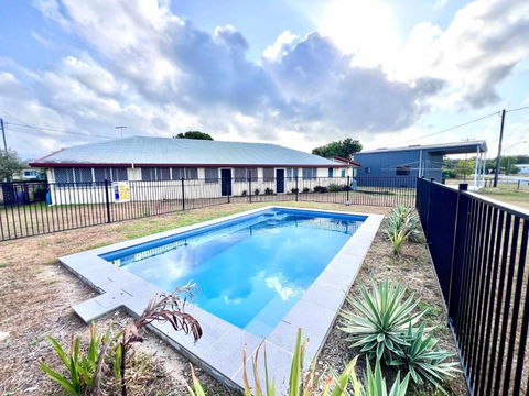 Reef Shack Beach Vibes Stroll To The Beach - Tourism Noosa 1
