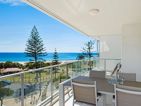 Reflections Tower 2 Unit 401 - Tourism Noosa 0