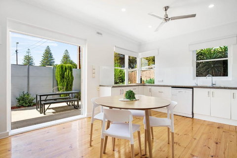 Relaxing 3BR Beachside Haven Grange - Tourism Noosa 0